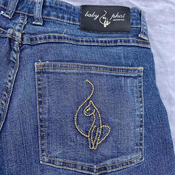 Baby Phat Jeans Womens Size 7 Blue Mid Rise Straight Leg Medium Wash Capri Crop - Picture 6 of 10